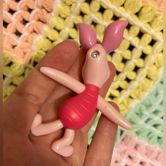 B1G2 - Piglet Winnie the Pooh Figure - Buy 1, Get 2 FREE - Picture 4 of 4